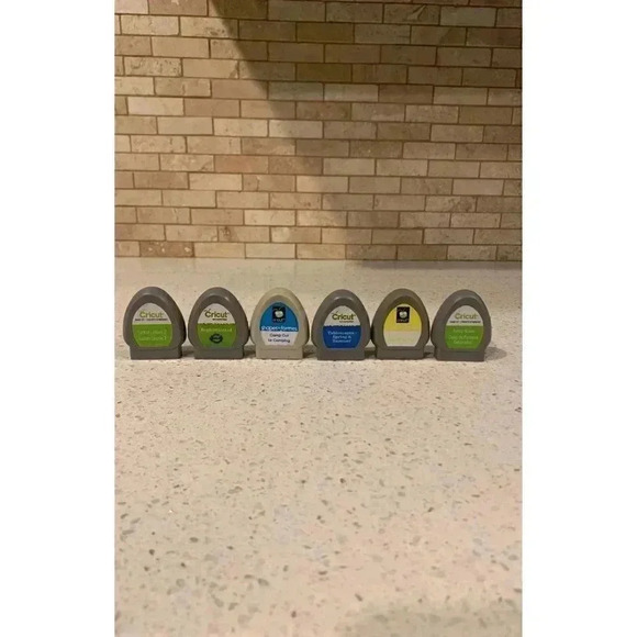 cricut mega bundle - Picture 11 of 12